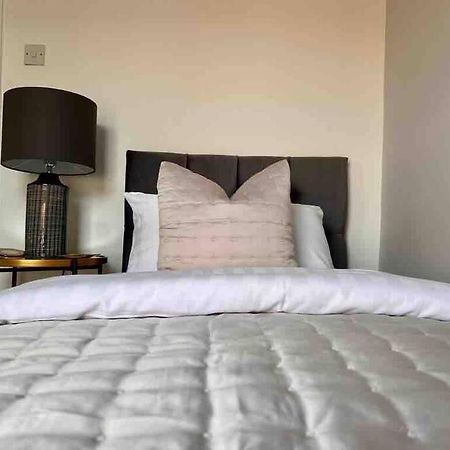 Anfield Home Sleeps 5 Close To Lfc Free Parking Liverpool Extérieur photo