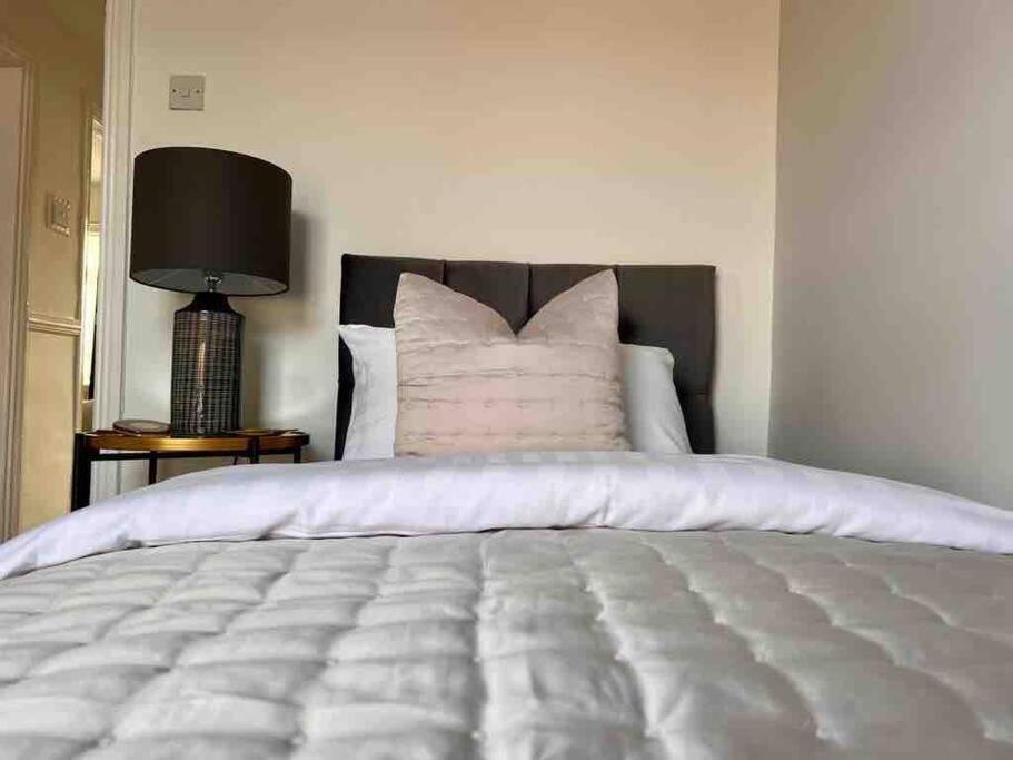 Anfield Home Sleeps 5 Close To Lfc Free Parking Liverpool Extérieur photo