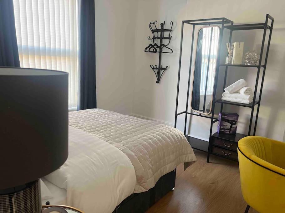 Anfield Home Sleeps 5 Close To Lfc Free Parking Liverpool Extérieur photo